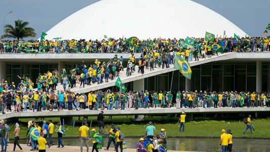 Prófugos bolsonaristas: una búsqueda incesante para encontrar a los brasileros que pretendían asilarse en el país