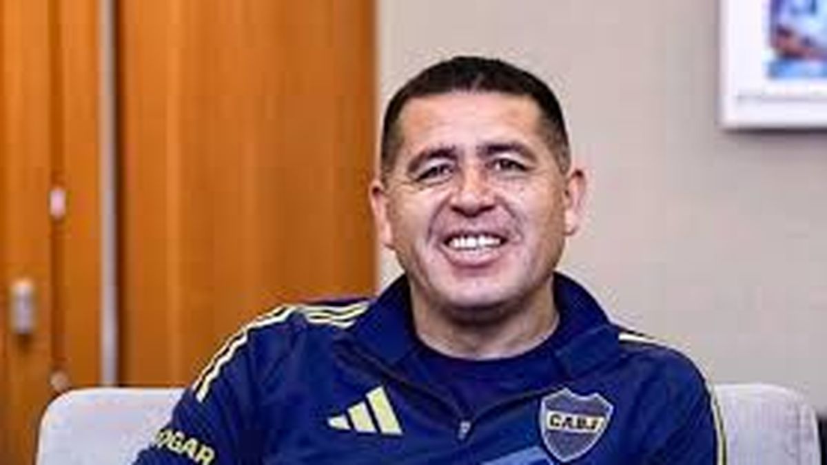 Riquelme presionó al plantel de Boca antes del debut ante Riestra