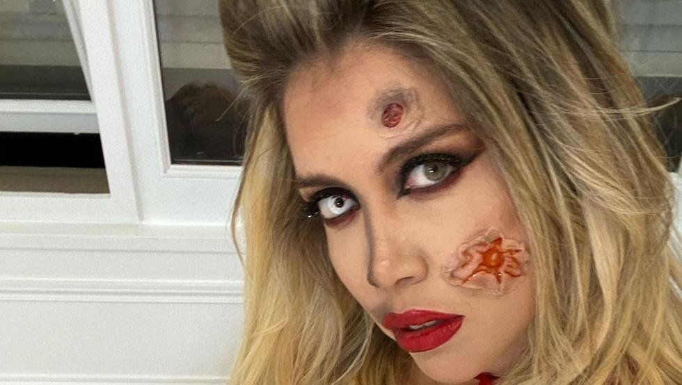 Wanda se sacó el disfraz de halloween y se quedó totalmente desnuda para la foto