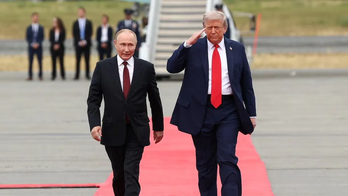 Donald Trump recibió a Vladimir Putin en Alaska.&nbsp;