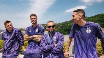 Adidas presentó la nueva camiseta alternativa de la Selección Argentina. Adidas presentó la nueva camiseta alternativa de la Selección Argentina.