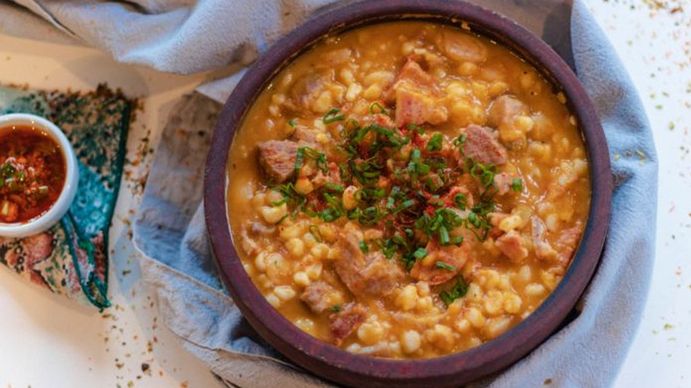 Para el 9 de julio: la receta exprés de locro que no falla y se hace sin complicaciones