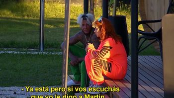 La primera gran crisis de pareja de Melody Luz y Alex Caniggia en El hotel de los famosos