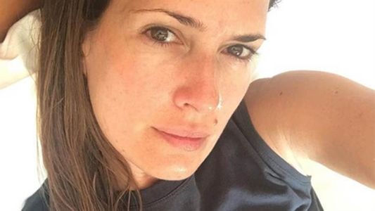 Isabel Macedo, a pura panza y sandwich de milanesa en la playa