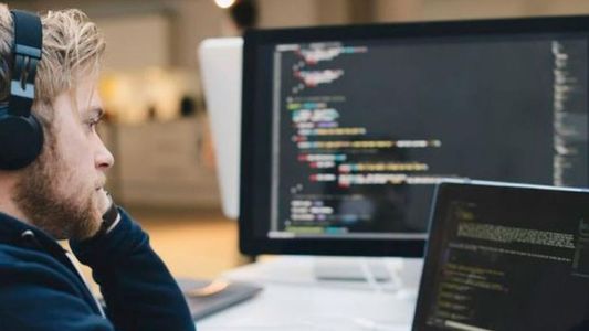 Estudian monotributo especial para freelancers tecnológicos que vendan al exterior