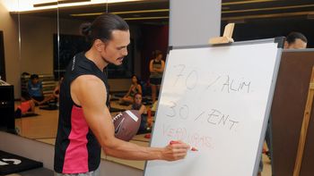 Christian Sancho dictó una serie de clínicas de abdominales: Que haya tanta gente que quiera sentirse mejor, me...