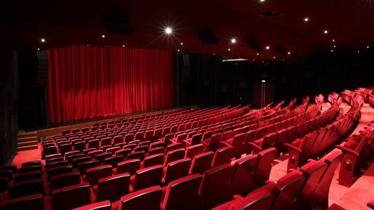 Coronavirus: el Gobierno presenta el protocolo para reabrir los teatros en medio de un fuerte hermetismo