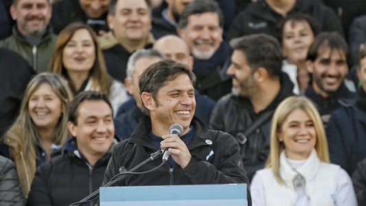 Axel Kicillof volvió a cargar contra Milei: Está produciendo un aumento indiscriminado de la pobreza