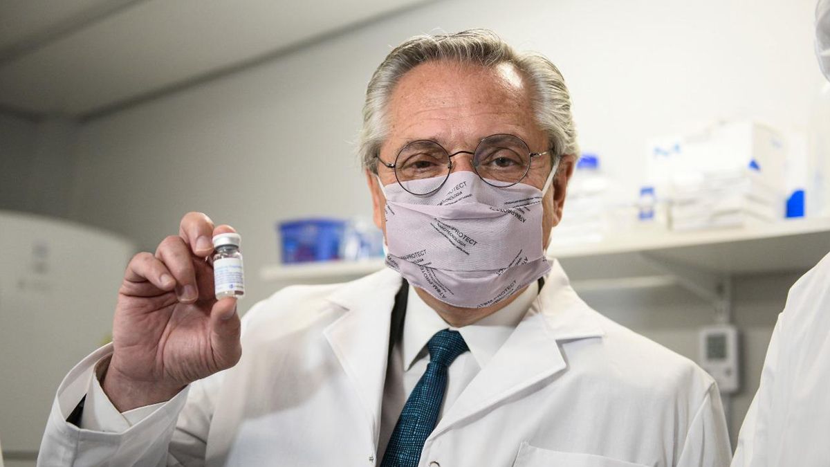 Alberto Fernández salió a defender a los vacunados VIP: Se montó un escenario mediático de escarnio público