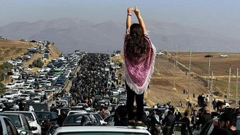 Una multitud marchó en Irán para conmemorar a Ahsa Amini, pero todo terminó con una cruenta represión