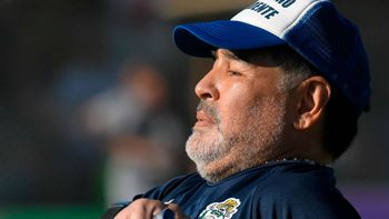 Diego Maradona llorando con la canción Muchachos ahora nos volvimos a ilusionar