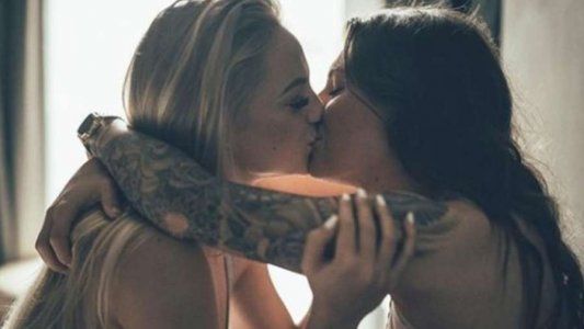 Rivales en el campo y pareja fuera de él: la historia de las delanteras de Chelsea y West Ham