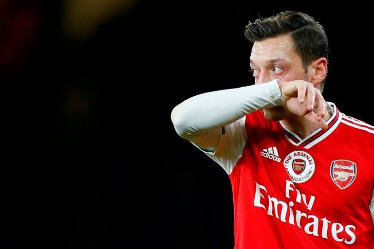 Ozil criticó a China y el gigante asiático levantó de su programación el partido de Arsenal