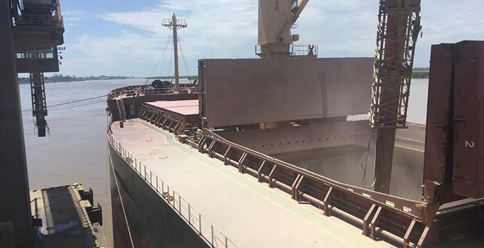 El Gobierno subió al 33% los derechos de exportación del aceite y la harina de soja.&nbsp;