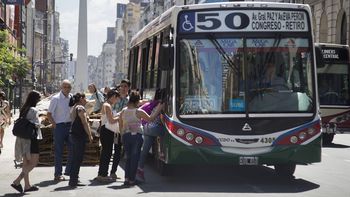 Empresarios del transporte piden que les giren subsidios y se viene un paro de colectivos