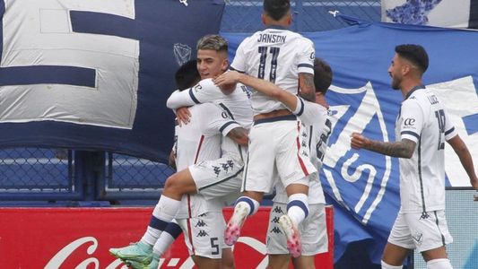 Vélez cortó la racha sin goles y aplastó a Lanús en el Amalfitani