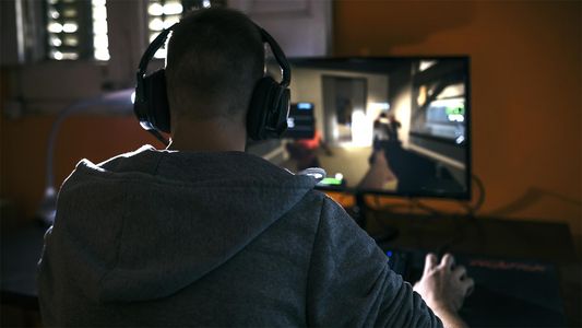 Escalofriante: mató a toda su familia después de perder una partida en un videojuego