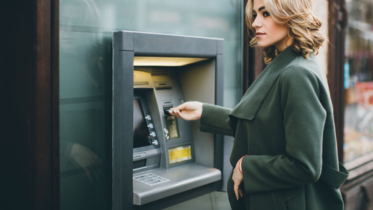Atención en cajeros: prestar mucho atención a este detalle cuando retiras plata