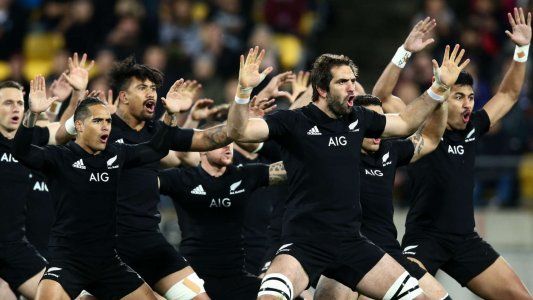 Los All Blacks y el siempre emocionante momento del Haka
