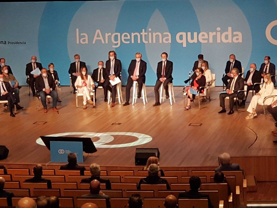 El Gobierno busca reedituar la reunión del Consejo Económico y Social