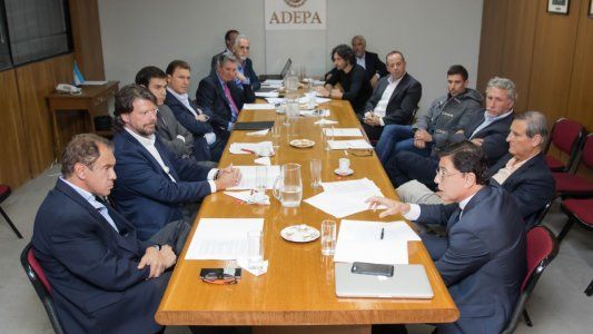 Medios argentinos analizan estrategias comunes frente a redes sociales y plataformas digitales