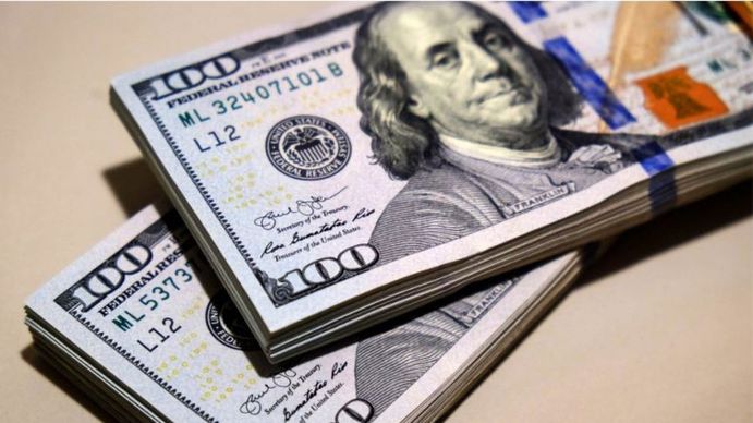 El dólar blue rebota y se mantiene por encima de los $320: ¿a cuánto cotizan las divisas?
