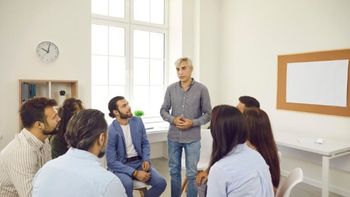 Por qué es necesario invertir en formación de personal para aumentar la satisfacción laboral