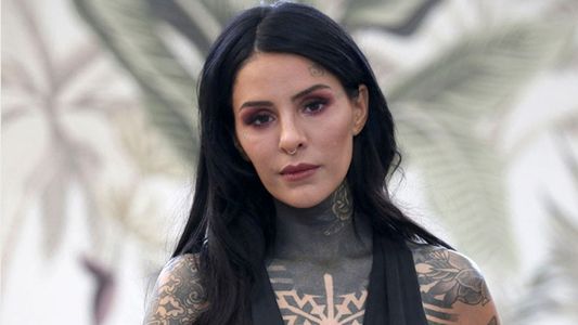 Cande Tinelli escrachó a una docente que atropelló un perro y estalló de furia: Asesina