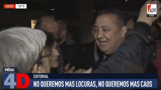 Con las banderas de Néstor y Cristina, D’Elía y Diana Conti marcharon en Olivos