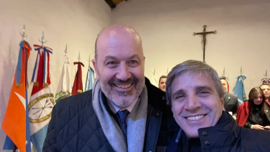 Federico Sturzenegger y Luis Caputo se mostraron juntos durante el Día de la Independencia