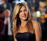 Jennifer Aniston DESLUMBRA en Netflix con una boda millonaria que se convierte en una pesadilla