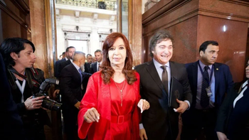 Cristina Kirchner cuestionó duramente el programa de ajuste de Javier Milei (Foto: archivo).