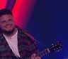 Un participante se cayó antes de cantar en La Voz Argentina  y su frase lo dijo todo: Me da bronca, qué...