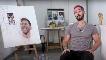 Maxi Bagnasco sabe que gracias a Maradona su trabajo tuvo mayor difusión en el mundo. (Foto: A24.com).