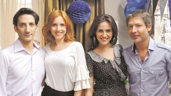 Adrián Suar, Carla Peterson, Juan Minujín y Julieta Díaz arrasan en Netflix y desafían los límites. Adrián Suar, Carla Peterson, Juan Minujín y Julieta Díaz arrasan en Netflix y desafían los límites.