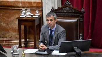 Diputados del oficialismo admiten que se podría caer la sesión de este jueves y la Ley Ómnibus no se votaría antes el sábado. El Gobierno presiona a gobernadores para conseguir votos para que no se caigan unos 170 artículos en particular. (Foto: archivo) Diputados del oficialismo admiten que se podría caer la sesión de este jueves y la Ley Ómnibus no se votaría antes el sábado. El Gobierno presiona a gobernadores para conseguir votos para que no se caigan unos 170 artículos en particular. (Foto: archivo)