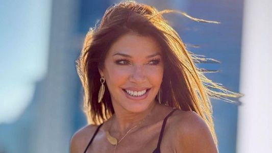 Las fotos de Catherine Fulop con trikini desde las playas de Qatar