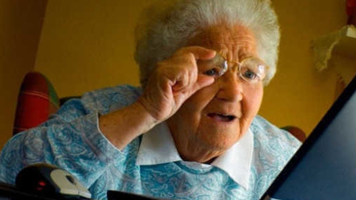 Le hizo un tutorial a su abuela para explicarle cómo usar la tele y se viralizó por el insólito remate