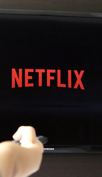 La nueva película de Netflix que dura menos de dos horas y la rompe