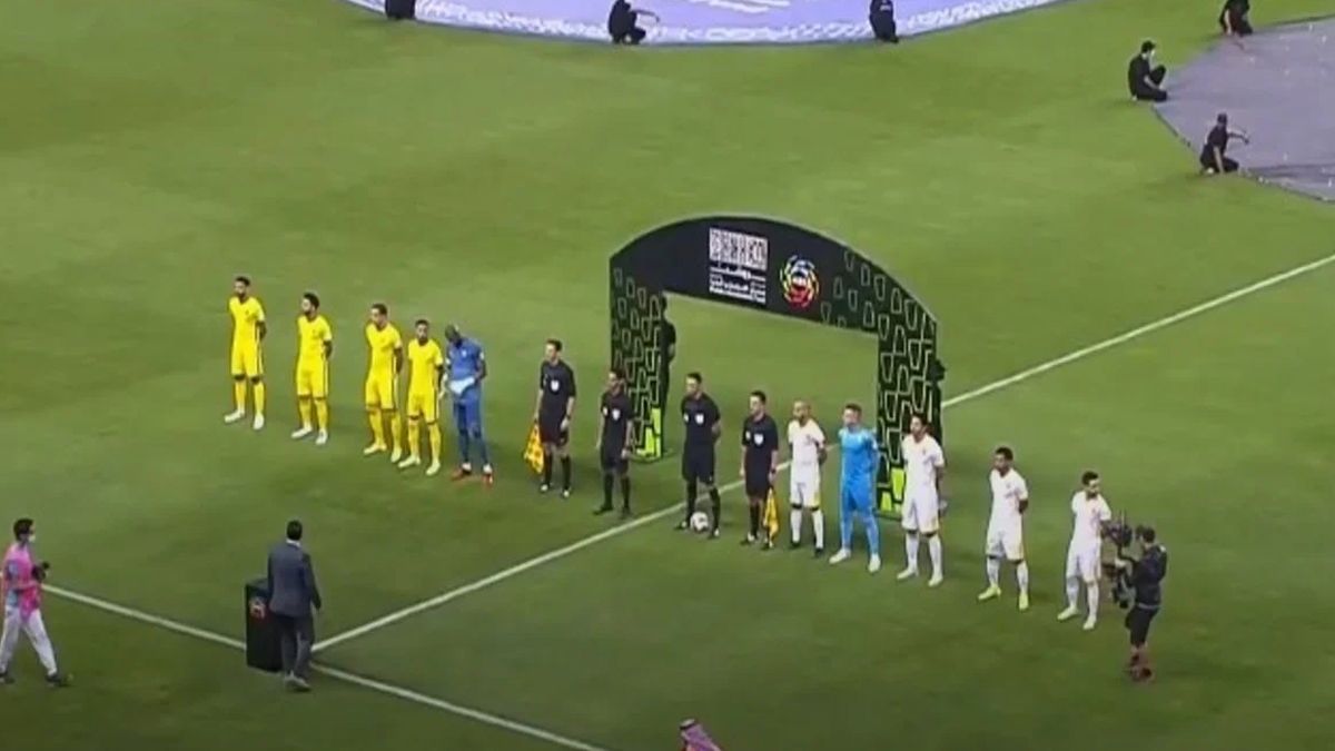 Fútbol en Arabia Saudita: salieron cinco por equipo