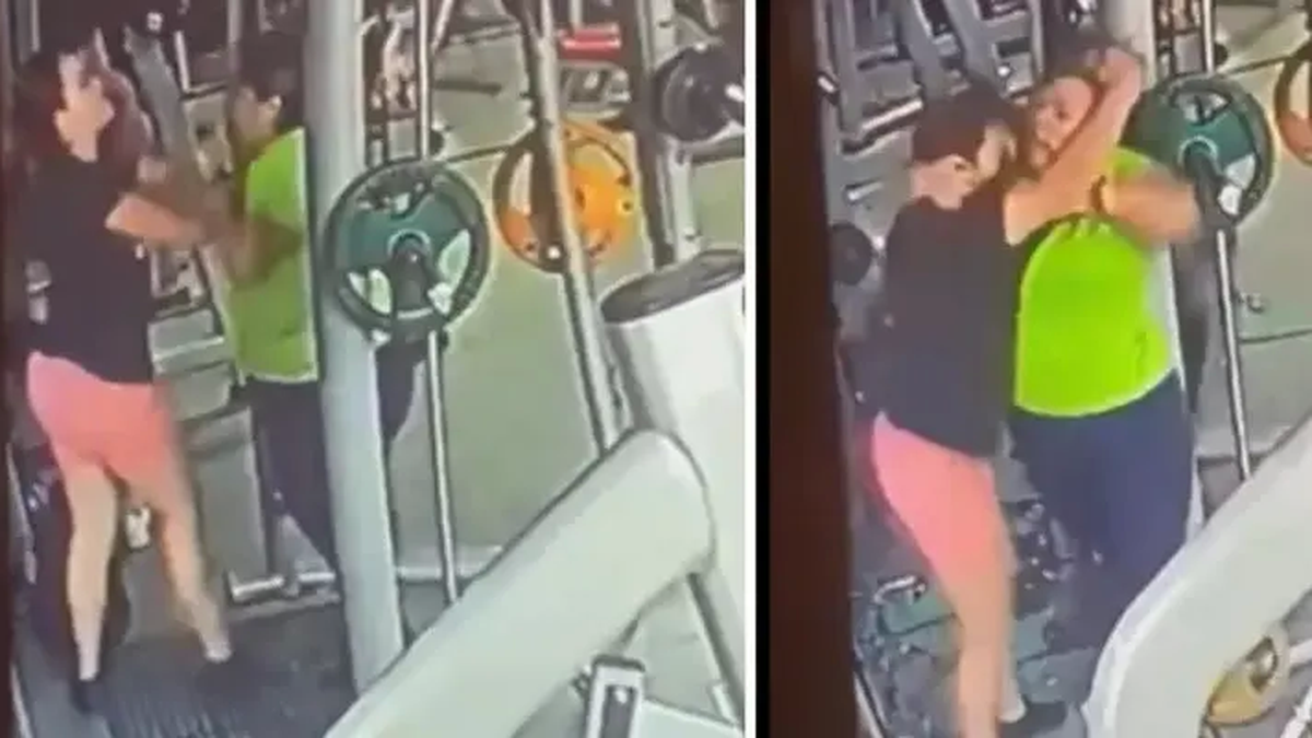 Dos mujeres a las piñas en un gimnasio por un aparato: el increíble video  que se