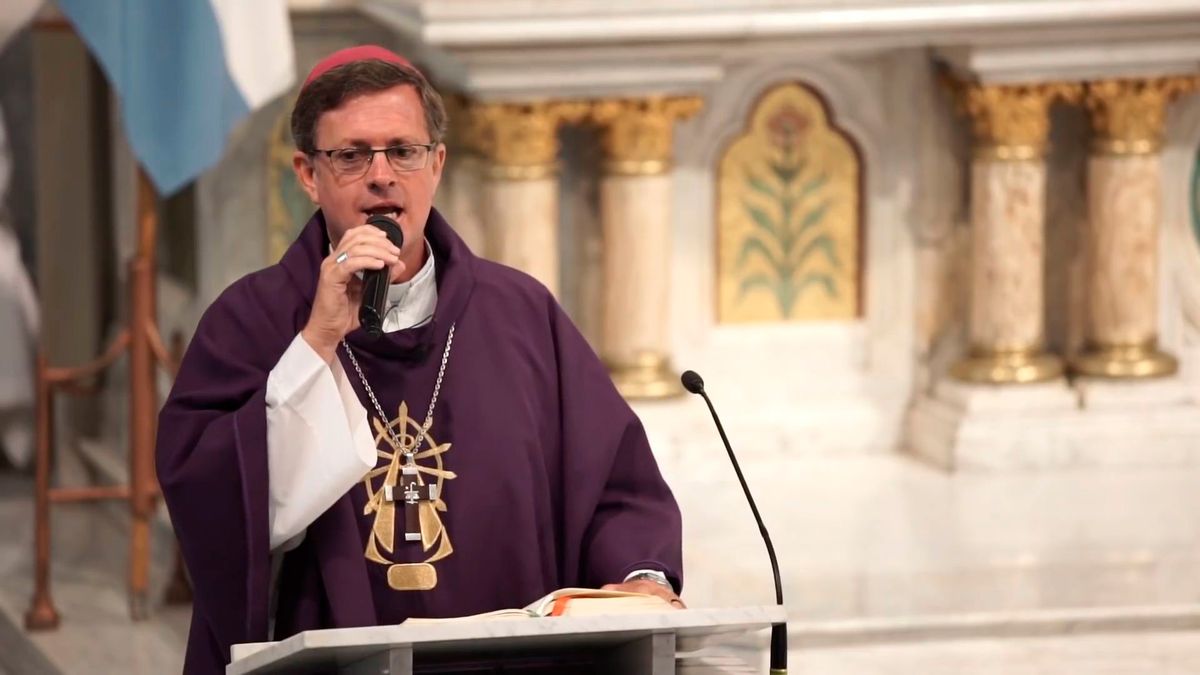 “No dejemos el Evangelio en la puerta del cuarto oscuro”
