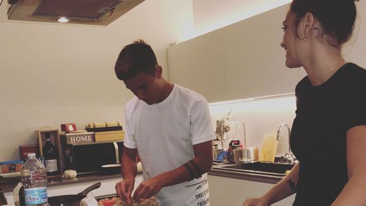 Vida de novios: Oriana Sabatini y Paulo Dybala mostraron sus condiciones en la cocina
