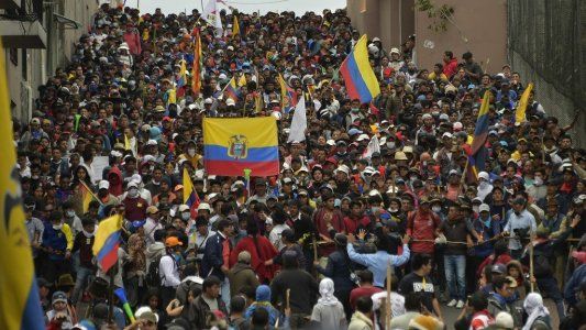 En plena crisis y con récord de candidatos, Ecuador elegirá este domingo a su próximo presidente