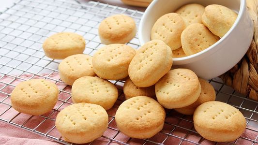Una receta que resiste al tiempo: cómo hacer bizcochitos de grasa en casa