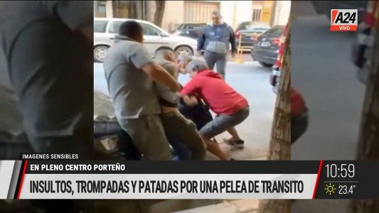 Así conductor y chofer se pelean por el tránsito porteño