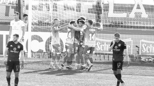 Un Racing que sólo piensa en la Libertadores perdió 1-0 ante Arsenal y cerró un torneo para el olvido