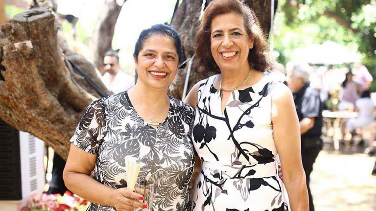 Su madre, Phyria Saroussy (63), y su tía, Lily Pereg (54). (Foto: archivo)