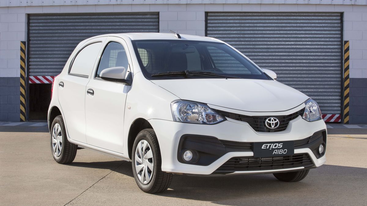 Toyota lanzó el Etios Aibo