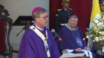 misa en la catedral de buenos aires para despedir al papa francisco: el decia que no tengan miedo de llorar misa en la catedral de buenos aires para despedir al papa francisco: el decia que no tengan miedo de llorar